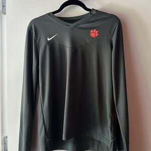Nike Clemson athletic long sleeve grey top
